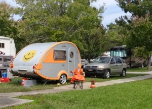 Rainbow's End, in Livingston, Texas, became the Escapees RV Club headquarters in April 1984.