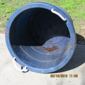 Empty soil container