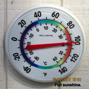 Wall outdoor thermometer